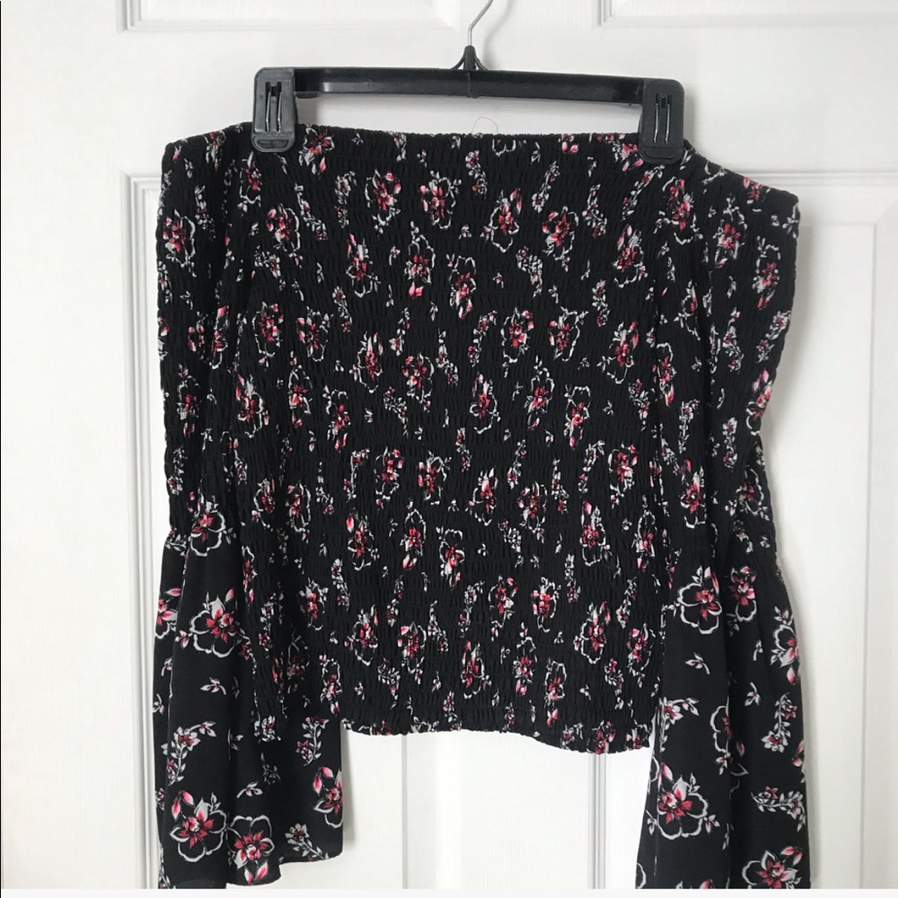 Express Flare Sleeve Top